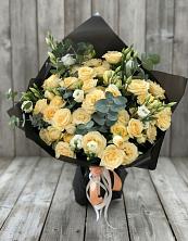 Букет цветов из:  Розы и Лизиантусы в Лямбирь