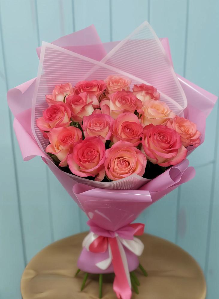 Букет 15 Розовых роз Равель в Лямбирь