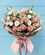 Букет цветов из:  Розы, Альстромерии и Лизиантусы в Лямбирь