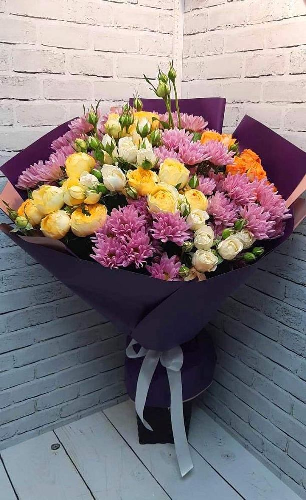 Букет цветов из: Хризантемы и Розы в Лямбирь