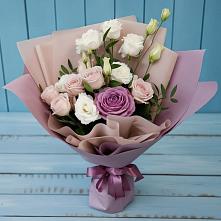 Букет цветов из:  Розы и Лизиантусы в Лямбирь