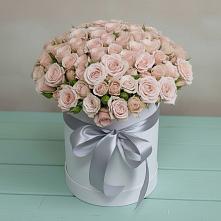 Цветочная композиция из Розы в шляпной коробке в Лямбирь