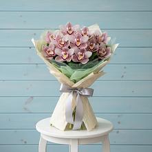 Букет цветов из:  Орхидеи и Розы в Лямбирь