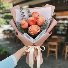 Букет цветов из:  Розы в Лямбирь