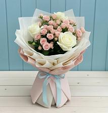 Букет цветов из:  Розы в Лямбирь