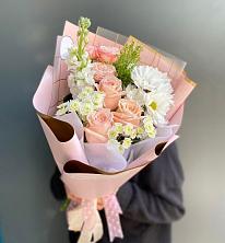 Букет цветов из:  Хризантемы и Розы в Лямбирь