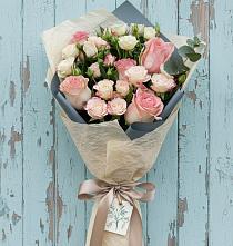 Букет цветов из:  Розы в Лямбирь
