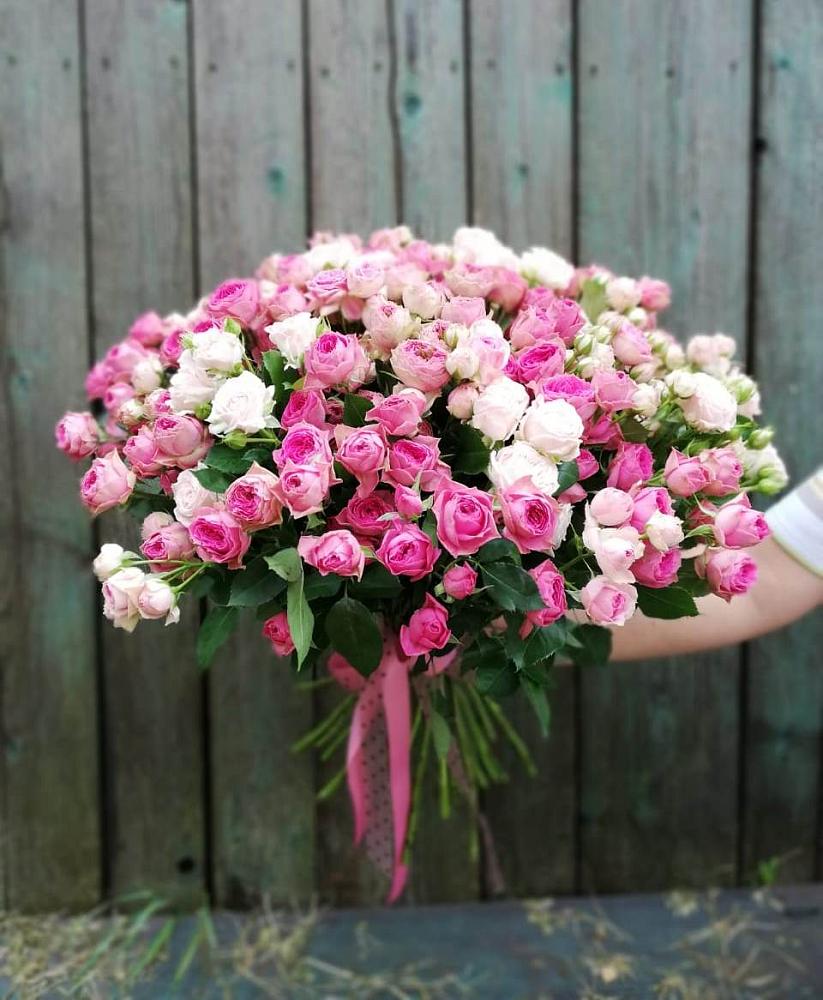 Букет Розовые кустовые розы Натали и Лав Лидия в Лямбирь