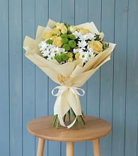 Букет цветов из:  Хризантемы и Розы в Лямбирь