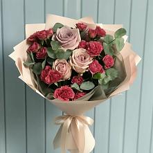 Букет цветов из:  Гвоздики и Розы в Лямбирь