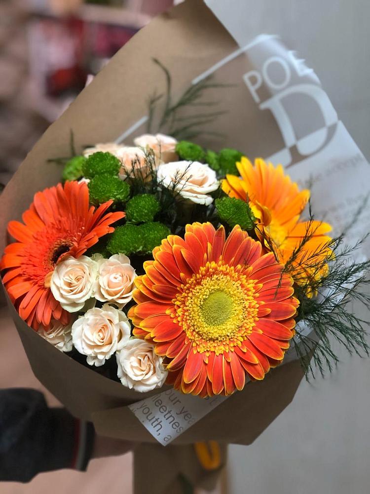 Букет цветов из: Герберы, Хризантемы и Розы в Лямбирь