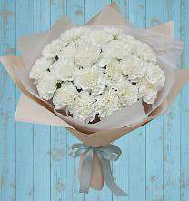 Букет цветов из:  Гвоздики в Лямбирь